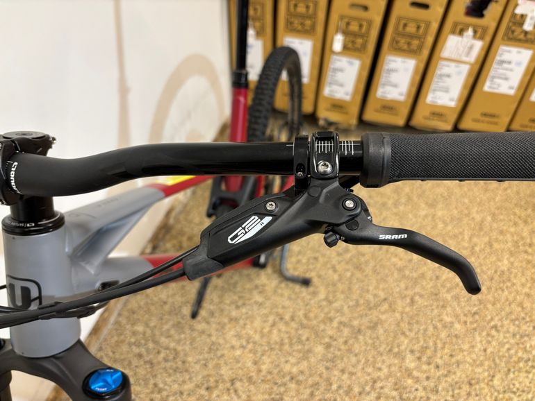 Gebrauchtes Mondraker RAZE R 2023 2023 Mountainbike, Rot, 29 — Bild 6 von 6