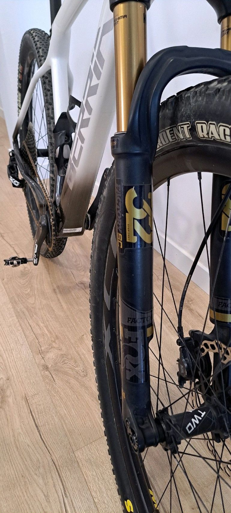 Used Berria BRAVO BR 8 2019 Mountainbike, Weiß, 29 — image 8 of 8