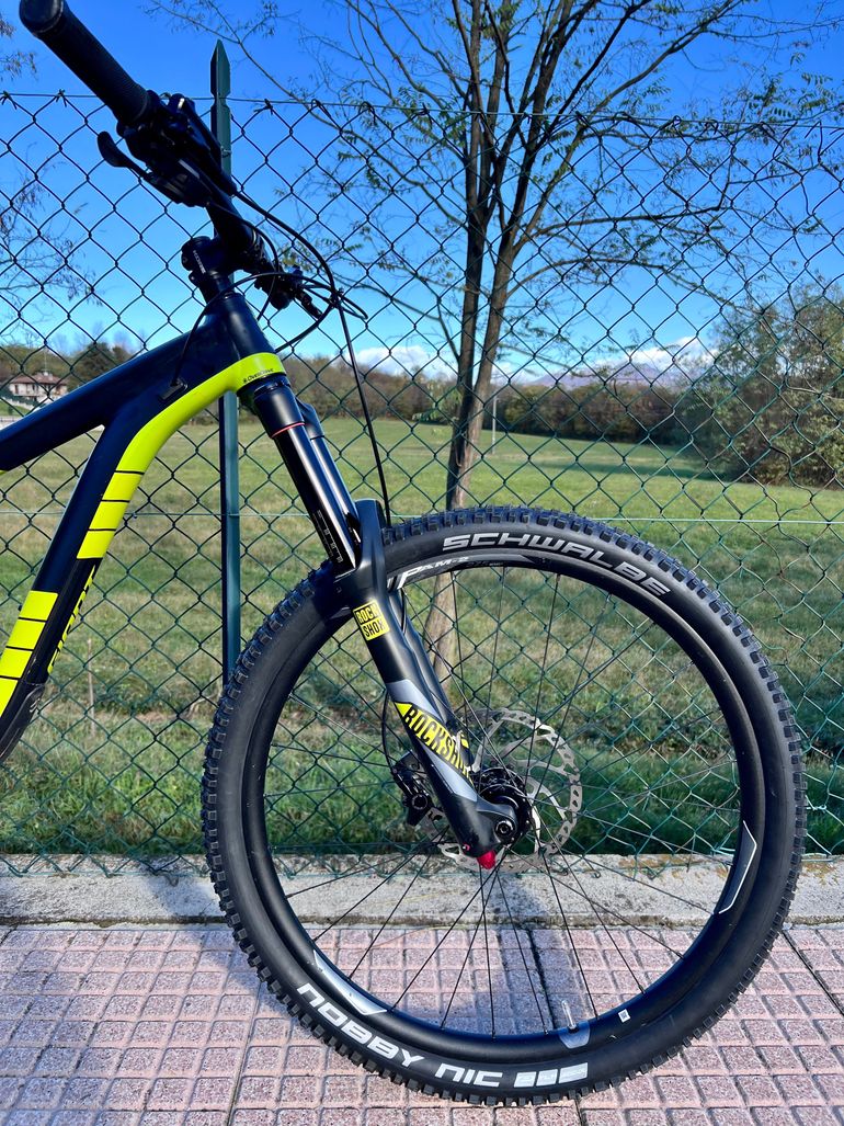 Used Giant Reign 2 2017 2017 Mountainbike, Negro — image 5 of 6