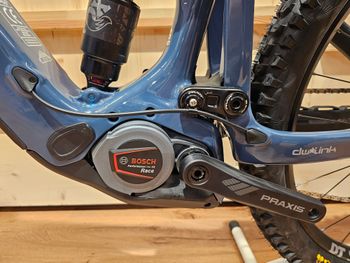 Used Pivot SHUTTLE LT Pro X0 Eagle Transmission 2024 Mountainbike, Blue — image 4 of 5