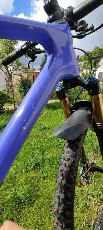 Used Canyon Exceed CF 6 2024 2024 Mountainbike, Purple, 29 — image 8 of 12