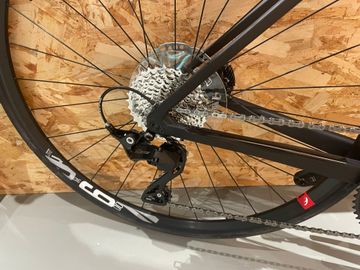 Used Colnago V3 DISC 105 MECANIQUE 2024 Road & Gravel, Black — image 3 of 4