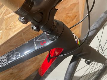 Used Colnago V3 DISC 105 MECANIQUE 2024 Road & Gravel, Black — image 2 of 4