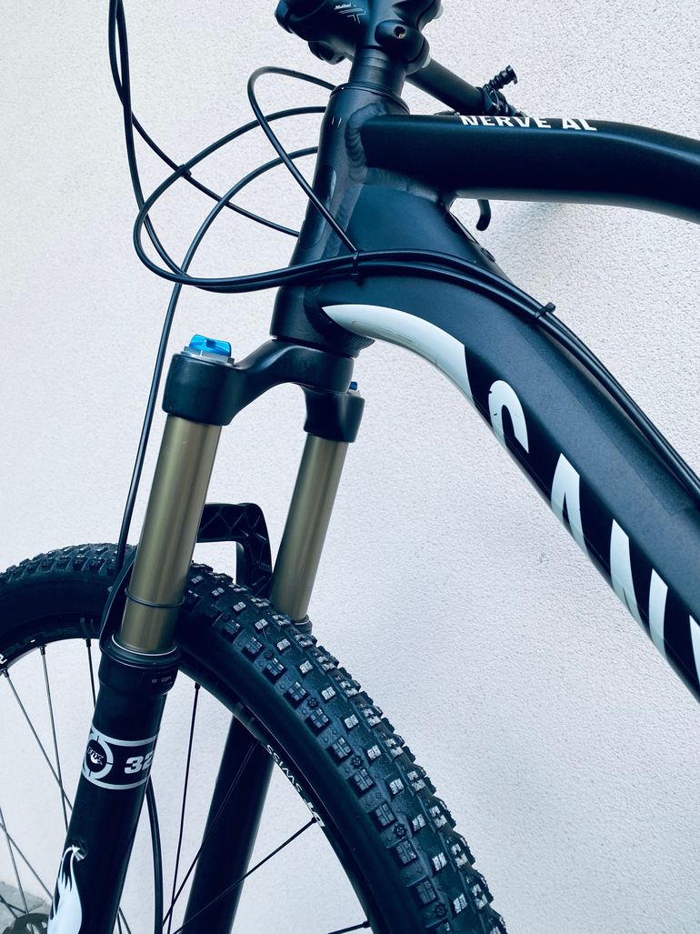 Used Canyon Nerve al 120 2014 Mountainbike, Schwarz — image 8 of 16