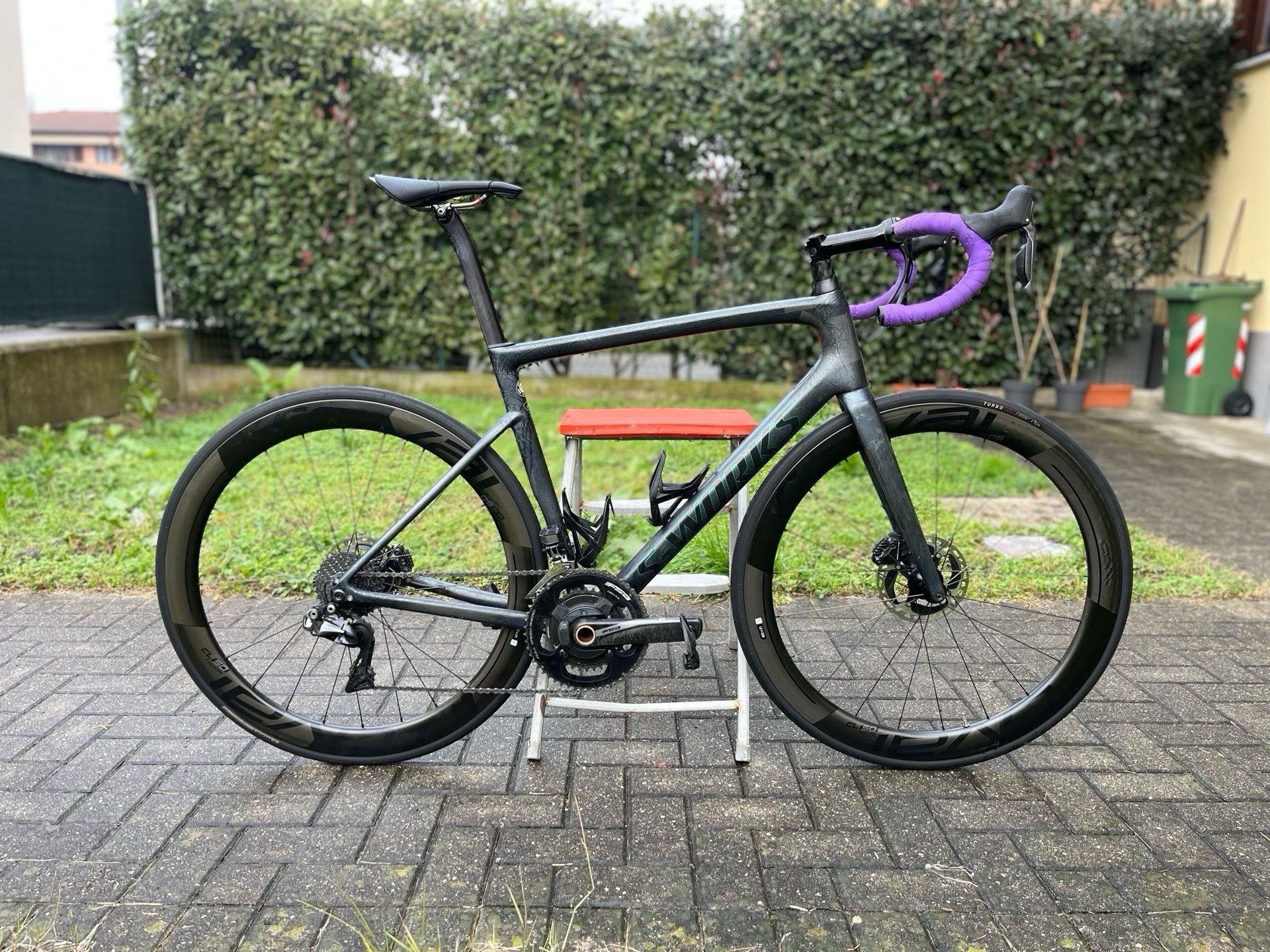 Specialized S Works Tarmac SL6 Disc Dura Ace Di2 used in 56 cm buycycle