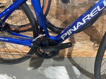 Brugt Pinarello F1 SHIMANO 105 2025 Road & Gravel