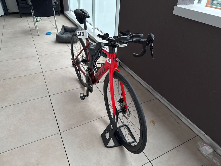 Used Giant Propel Advanced 2 2024 2024 Road & Gravel, Red — image 2 of 5