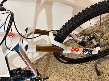 Brugt Mondraker Superfoxy Carbon R 2020 2020 Mountainbike — billede 3 af 4