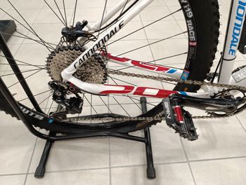 Used Cannondale F29 2012 Mountainbike, White — image 2 of 6