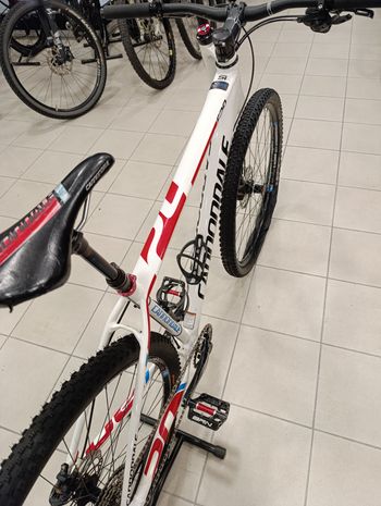 Used Cannondale F29 2012 Mountainbike, White — image 4 of 6