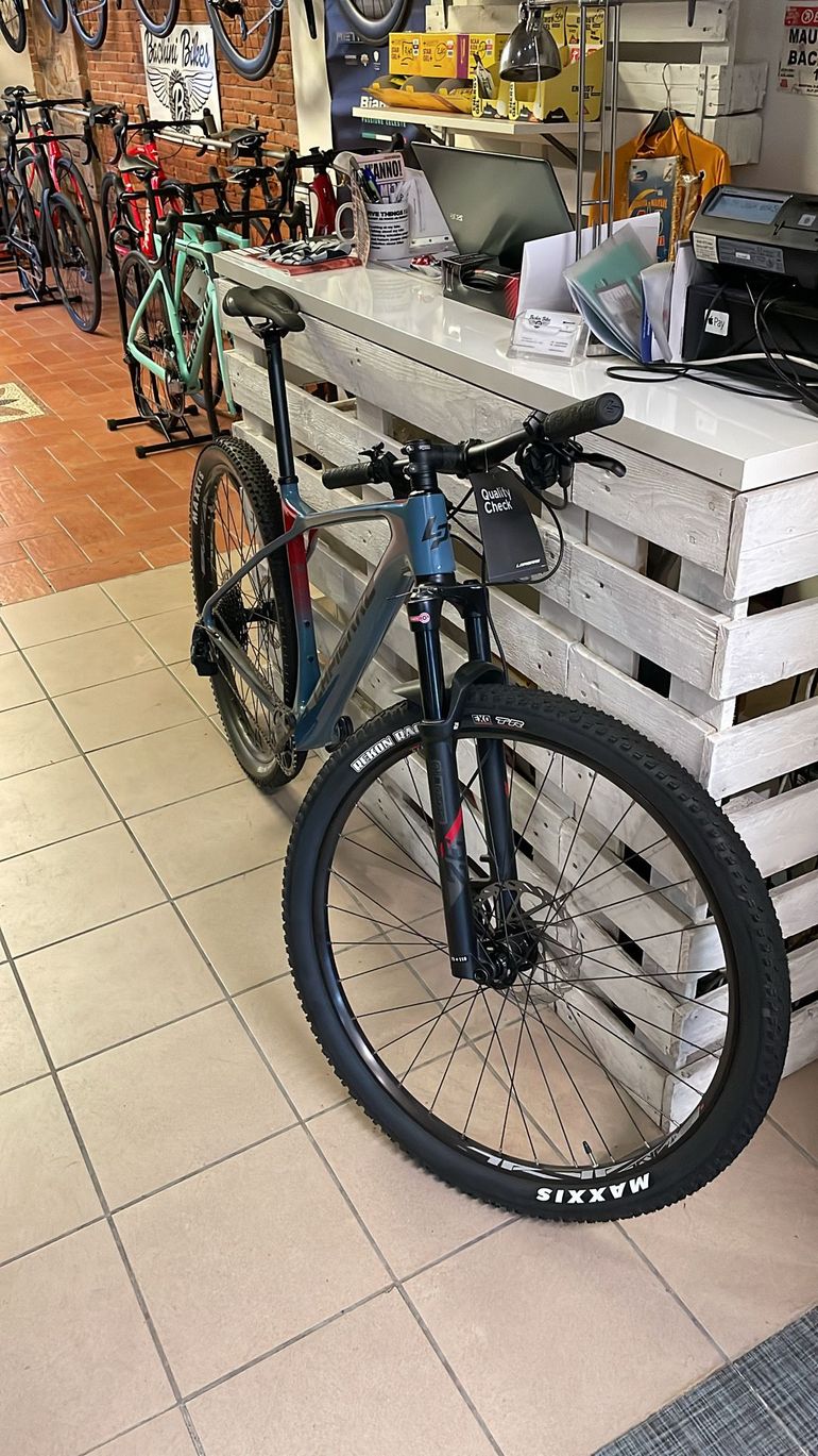 Used Lapierre Prorace CF 5.9 2023 2023 Mountainbike, Blue, 29 — image 2 of 4