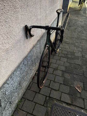 Used Scott Addict 20 disc 2024 Road & Gravel, Green — image 3 of 4