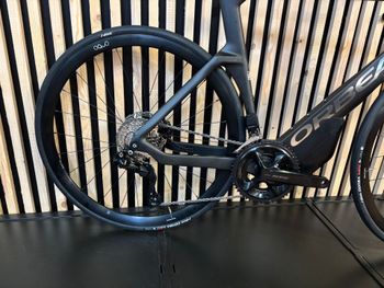 Brugt Orbea ORCA AERO M30iLTD 2024 2024 Road & Gravel — billede 4 af 4