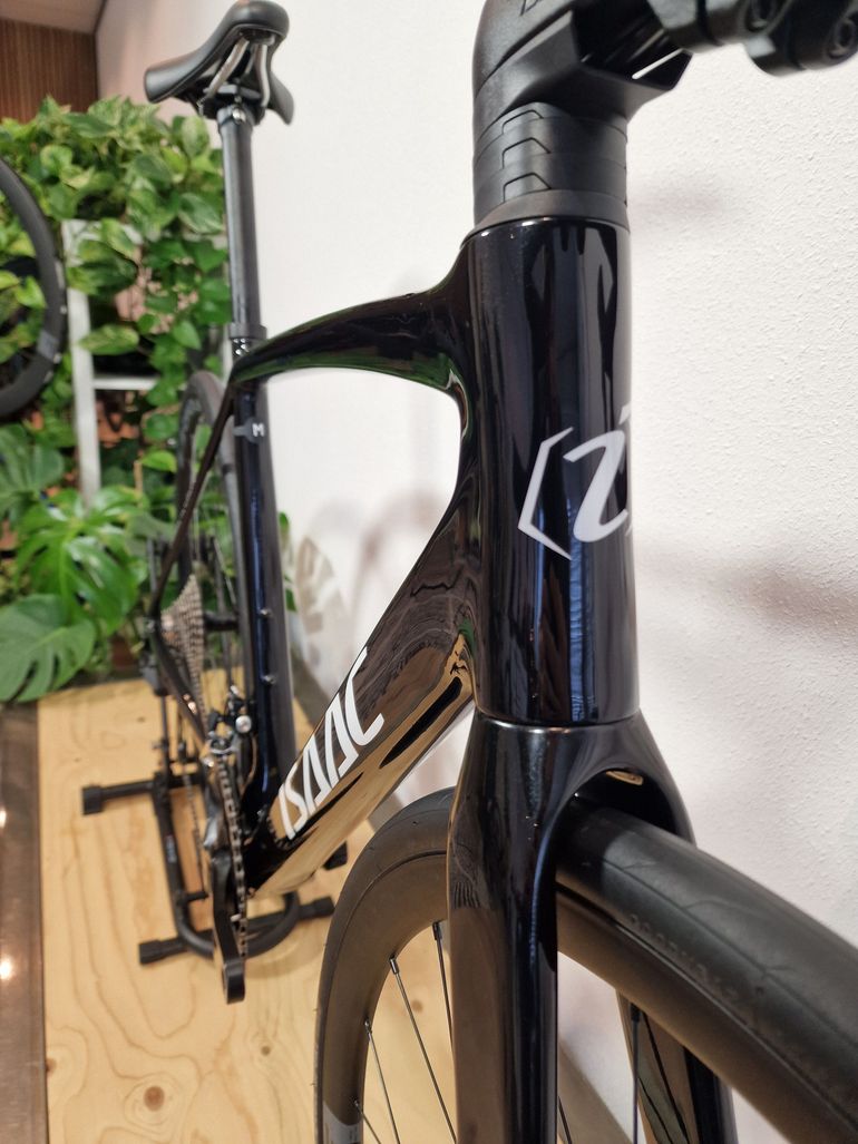 Used Isaac Vitron Onyx Black 2025 Road & Gravel, Black — image 6 of 12