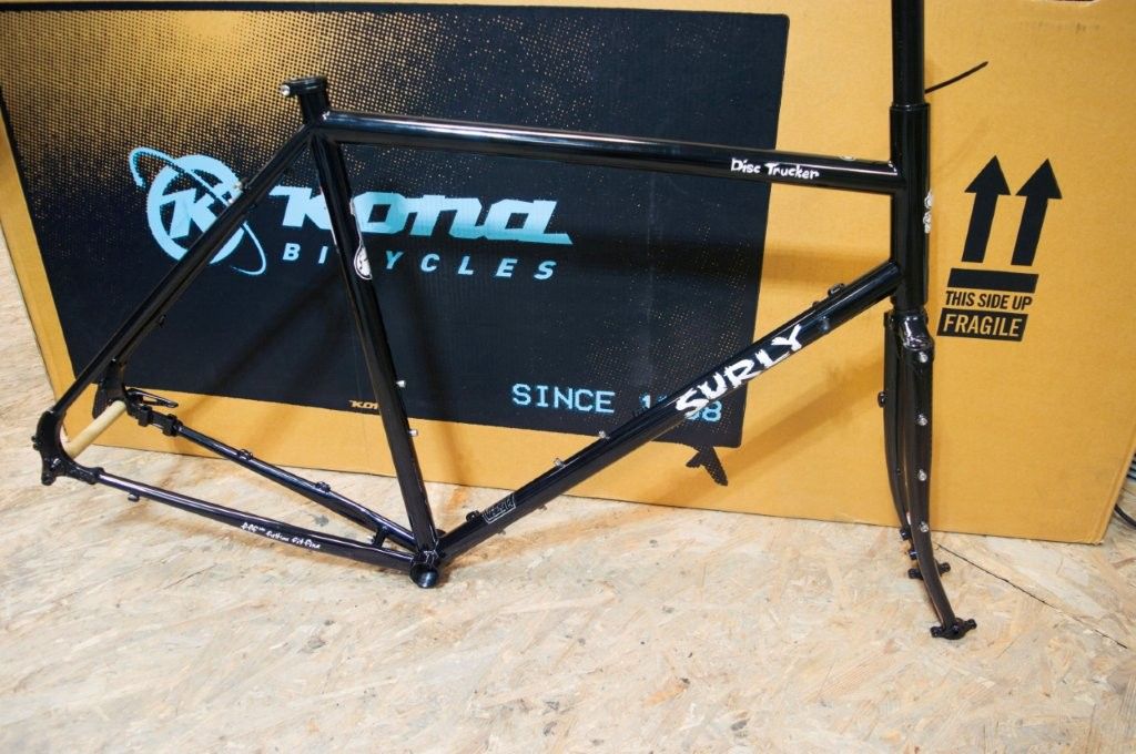 Surly Disc Trucker Frameset used in 58 cm buycycle