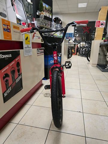 Used Specialized bmx 20 2018 Mountainbike, Red — image 10 of 10
