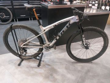 Brugt Trek Supercaliber SRAM XX SL Eagle AXS (T-Type) 2024 Mountainbike — billede 12 af 14