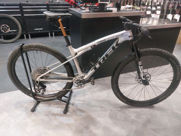 Brugt Trek Supercaliber SRAM XX SL Eagle AXS (T-Type) 2024 Mountainbike — billede 13 af 14