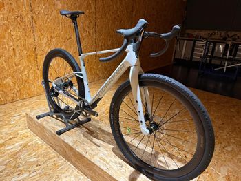 Mondraker Arid RR 2025 Road & Gravel d'occasion — image 2 sur 6