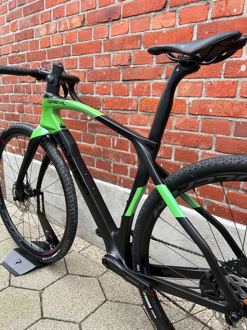 Used Pinarello NEW! Pinarello Grevil F Carbon / Shimano GRX 11x1/Size 50/Fulcrum Red 2024 Road & Gravel, Black — image 14 of 16
