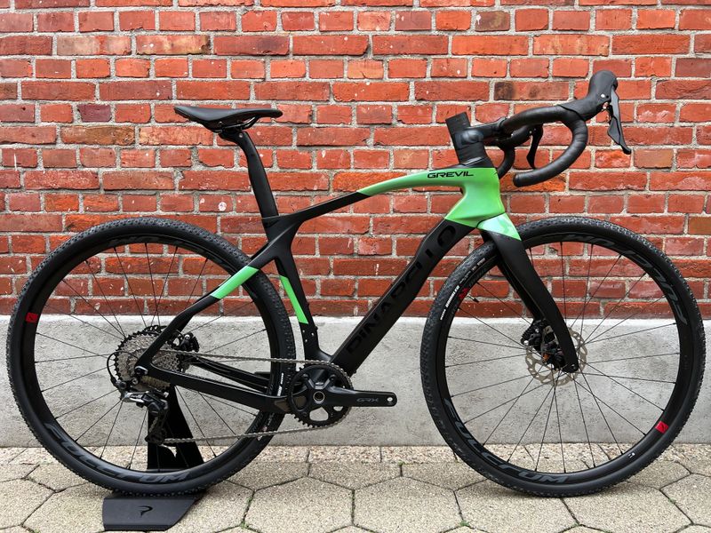 Used Pinarello NEW! Pinarello Grevil F Carbon / Shimano GRX 11x1/Size 50/Fulcrum Red 2024 Road & Gravel, Black — image 1 of 16
