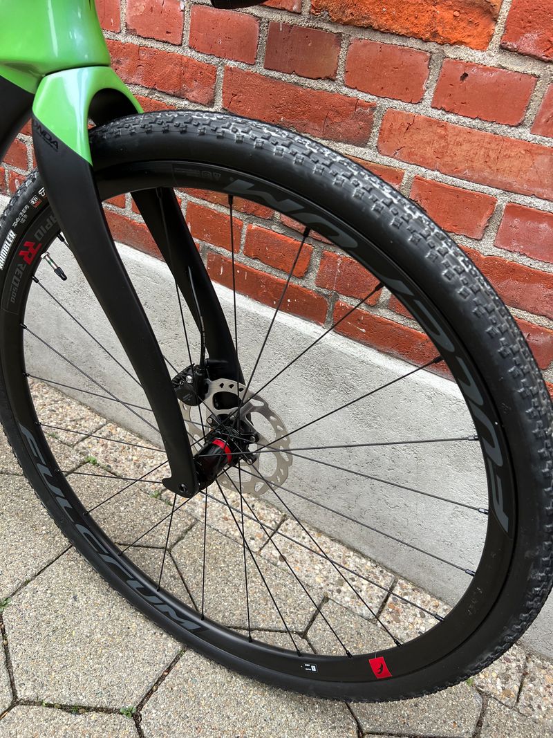Used Pinarello NEW! Pinarello Grevil F Carbon / Shimano GRX 11x1/Size 50/Fulcrum Red 2024 Road & Gravel, Black — image 4 of 16