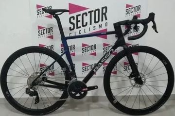 Używany Basso ASTRA DISC RIVAL 2X12 AXS ROAD 48-35 172.5 10-36 RE38 DISC 2023 Road & Gravel