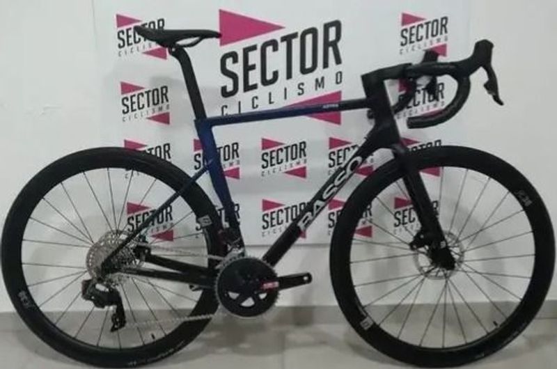 Basso ASTRA DISC RIVAL 2X12 AXS ROAD 48-35 172.5 10-36 RE38 DISC 2023 Road & Gravel usato