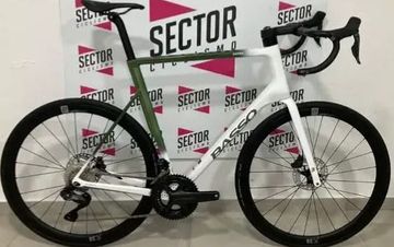 Używany Basso ASTRA DISC ULTEGRA 8170 DI2 DISC 50-34 175 11-34 RE38 DISC 2023 Road & Gravel