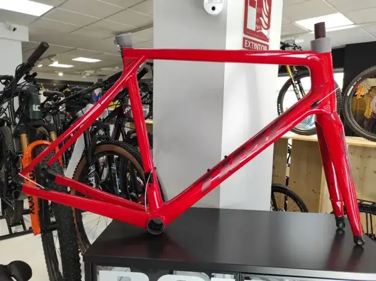 Brugt Time ALPED'HUEZ 01 DSC Frameset 2023 Road & Gravel — billede 2 af 3