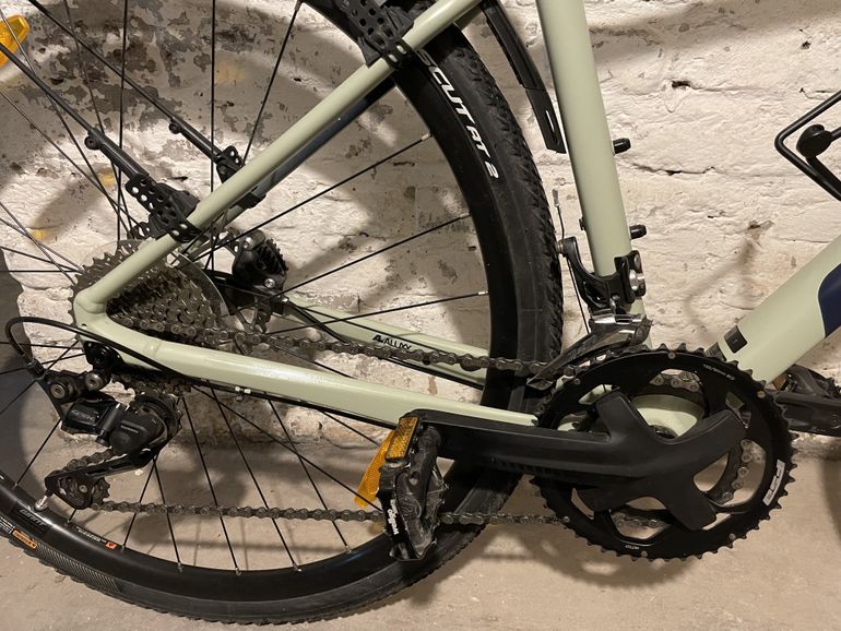Used Giant Revolt 1 2022 Road & Gravel, Green — image 2 of 10
