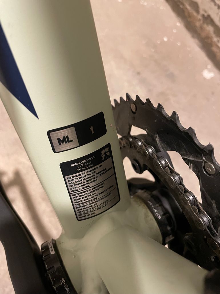 Used Giant Revolt 1 2022 Road & Gravel, Green — image 4 of 10