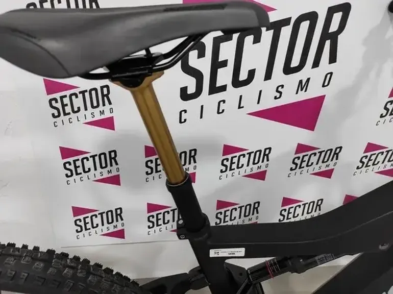 Used Whistle 22 B-RUSH C7.2 12V BLK/SLV 44 22IK 2023 Mountainbike, Black — image 5 of 6