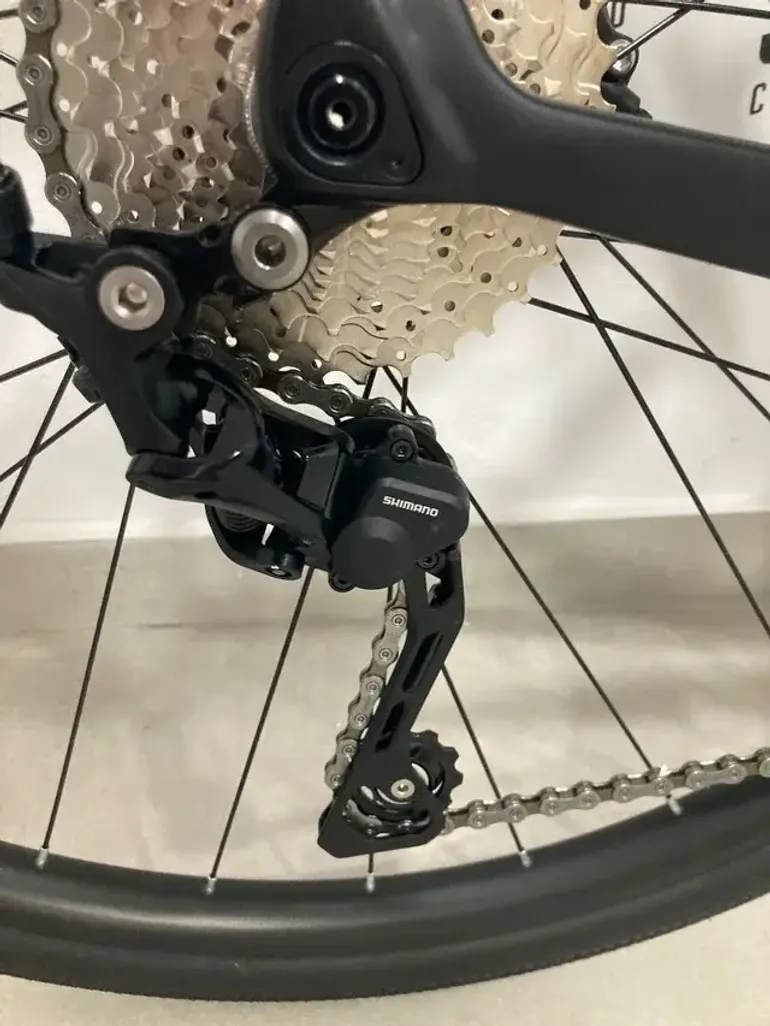 Used Whistle KIOWA GRX 400 CARBONO. SHIMANO 2024 Road & Gravel — image 5 of 6