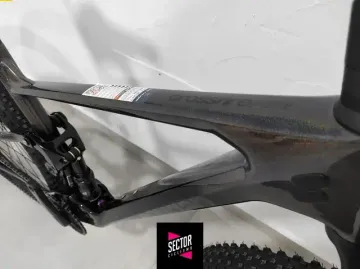 Lee Cougan CROSSFIRE 428 XT NEBULA M 2023 Mountainbike usato, Nero — immagine 3 di 6
