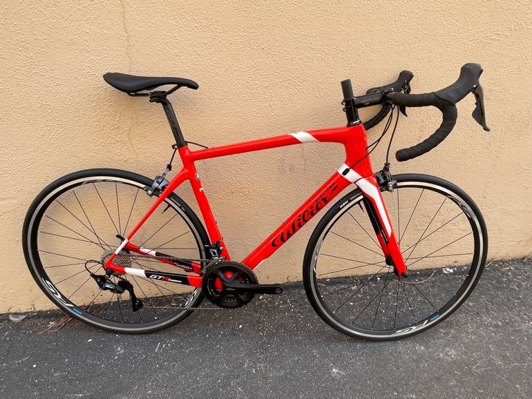 Used Wilier GTR Team SHIMANO 105 R7000 (BR-R7010-RS) 2020 Road & Gravel, Red — image 1 of 7