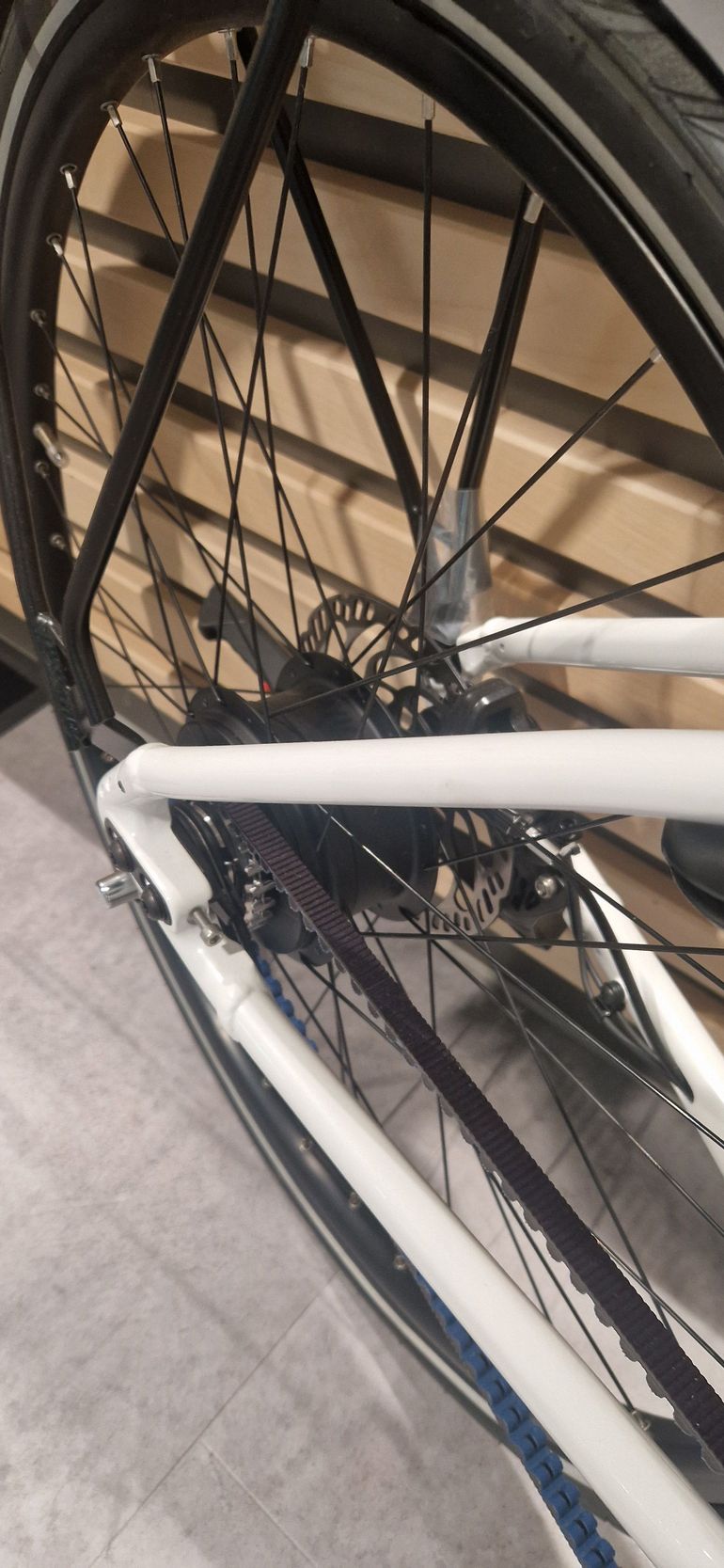 Used Riese & Müller Roadster Mixte vario 2024 2024 Urban, White — image 6 of 6