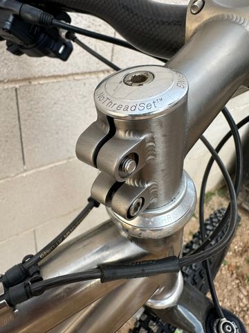 Used Litespeed Sewanee 2010 Mountainbike, Light Gray — image 11 of 24