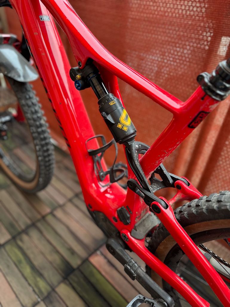 Used Specialized comp carbon 2022 Mountainbike, Red — image 3 of 11