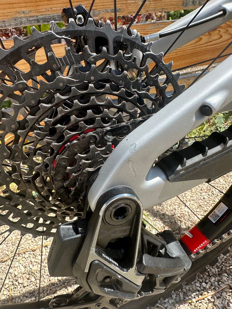 Brugt Santa Cruz Heckler Sram Eagle Transmission X0 2024 Mountainbike — billede 12 af 15