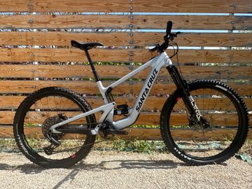 Santa Cruz Heckler Sram Eagle Transmission X0 2024 Mountainbike usato, Grigio chiaro — immagine 1 di 15