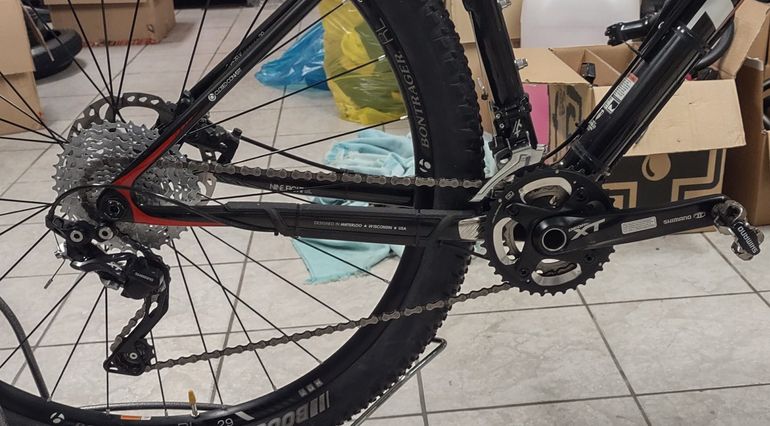 Used Trek Superfly 9.8 SL 2014 2014 Mountainbike, Black, 29 — image 3 of 3