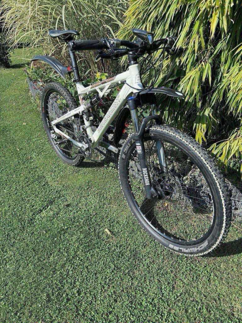 Used Bergamont Threesome 6.7 2008 Mountainbike, Weiß — image 6 of 7