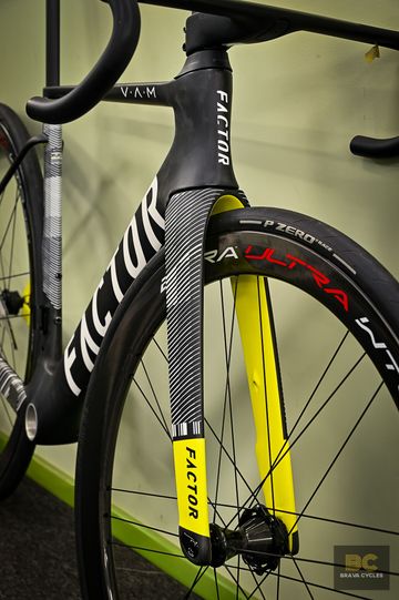 Used Factor Ostro Vam Frameset 2025 Road & Gravel, Light Gray — image 8 of 15