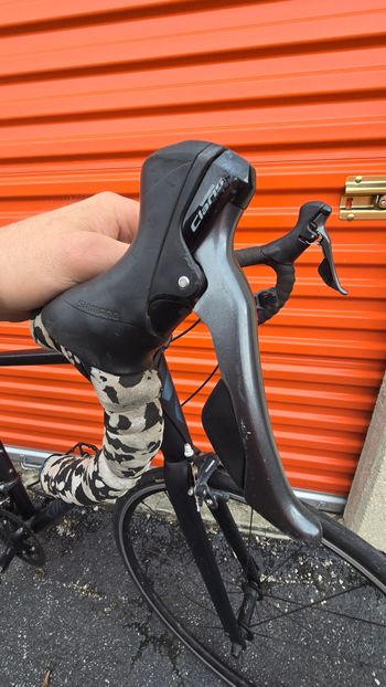 Used Specialized Allez 2023 Road & Gravel, Negro — image 6 of 7