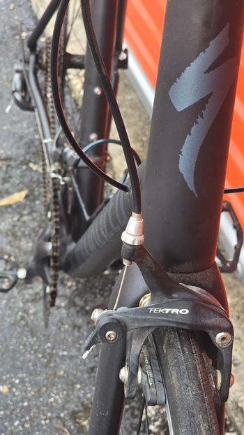 Used Specialized Allez 2023 Road & Gravel, Negro — image 4 of 7