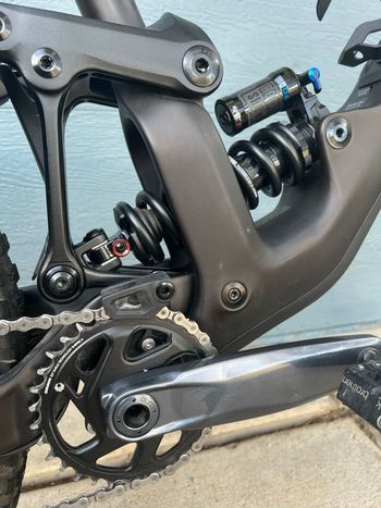 Used Specialized Enduro Comp 2024 2024 Mountainbike, Black, 29 — image 10 of 14