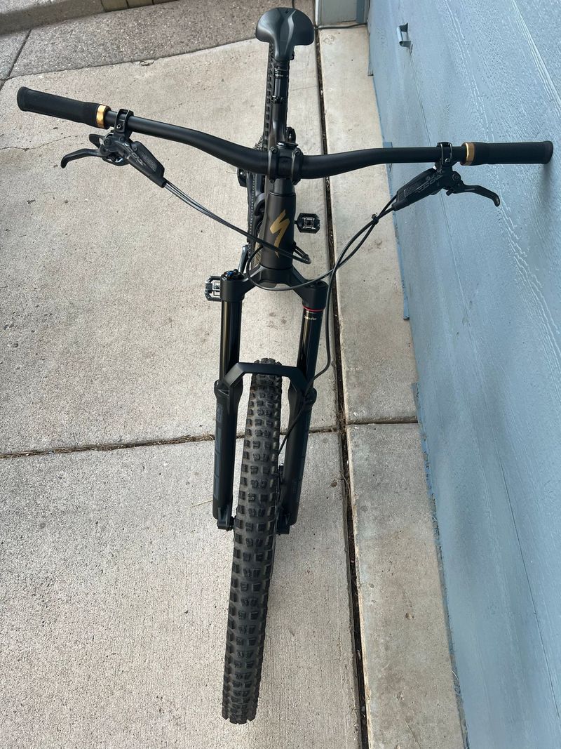 Used Specialized Enduro Comp 2024 2024 Mountainbike, Black, 29 — image 6 of 14
