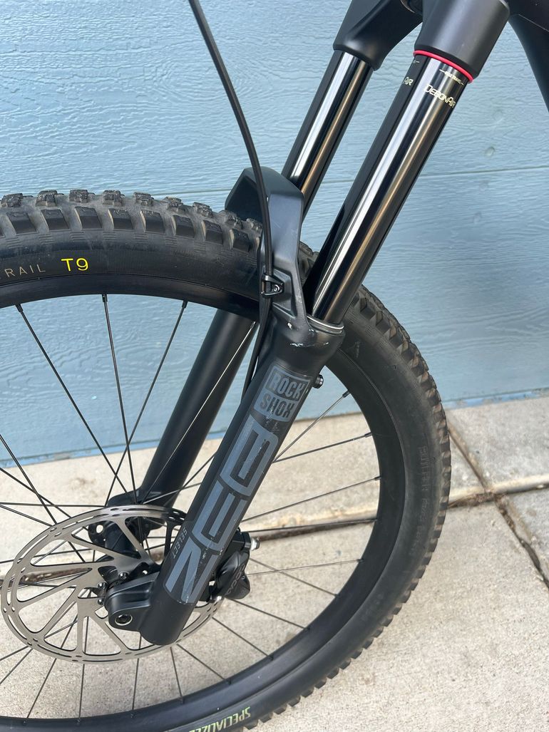 Used Specialized Enduro Comp 2024 2024 Mountainbike, Black, 29 — image 9 of 14