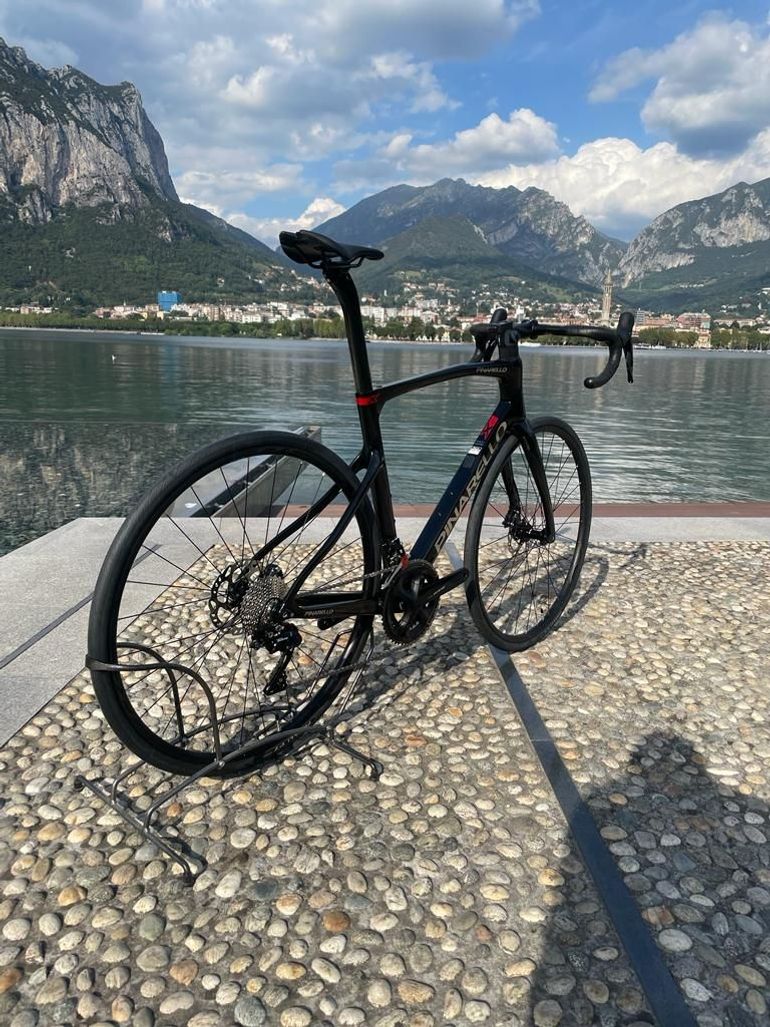Gebrauchtes Pinarello X1 105 53 Black 2024 Road & Gravel, Schwarz — Bild 2 von 5